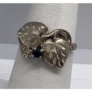 925 STERLING SILVER SAPPHIRE RING  SIZE 4.5